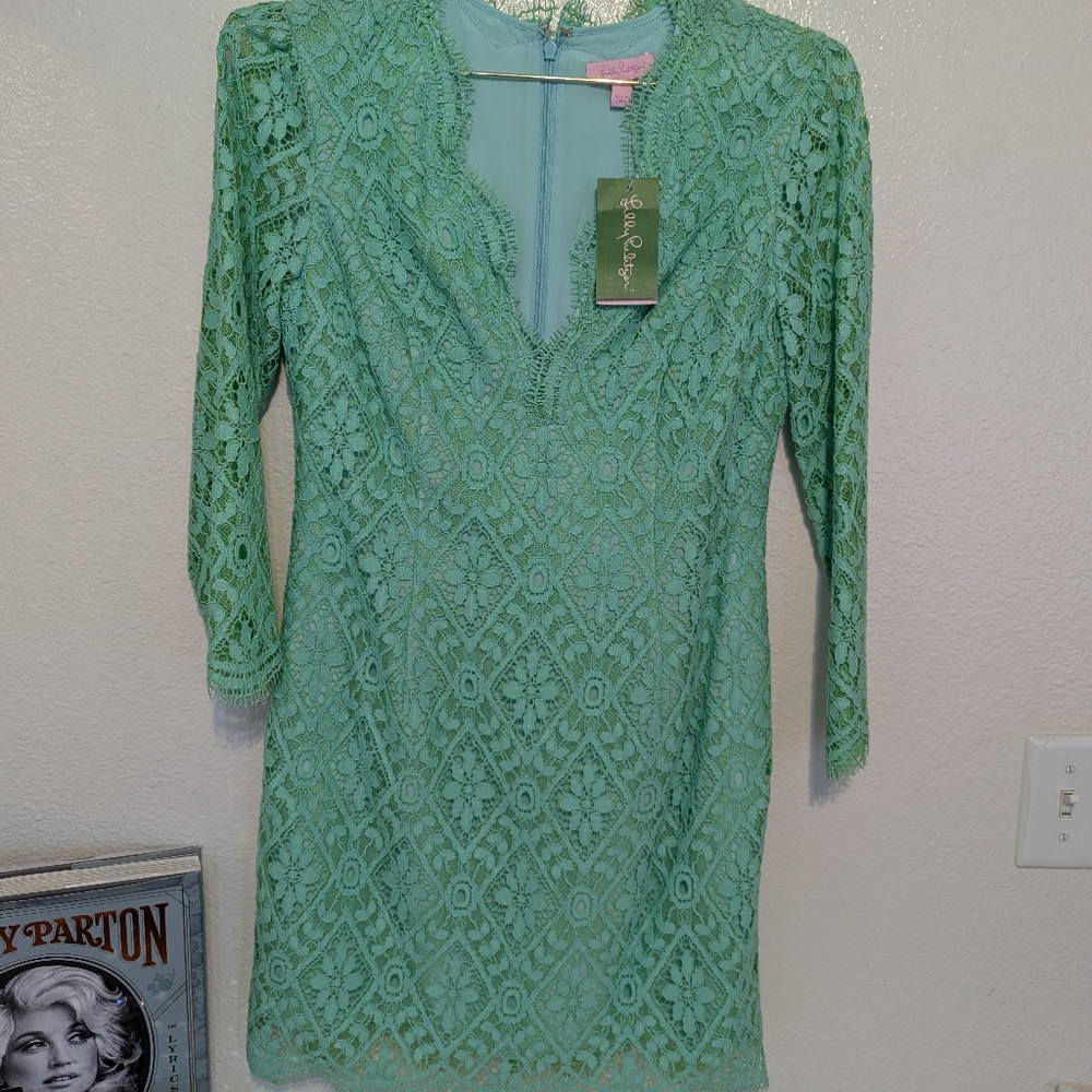 Lilly Pulitzer Eyelet Keylime Mini Dress NWT - Picture 2 of 6